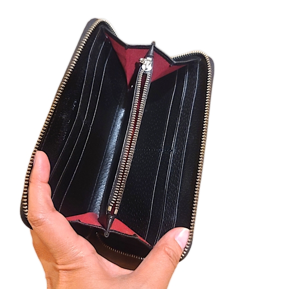 BVLGARI Authentic Black Canvas Zip Around Wallet - Picture 7 of 15